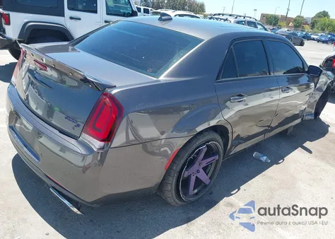 2019 Chrysler 300 300S z USA, uszkodzony, nr VIN 2C3CCABT5KH517265